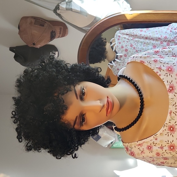 Doremi Hair Wig ☆ Short Black Coil-Out Curly wig ☆ New in Bag ☆ Classy ☆ Cute - Picture 2 of 12